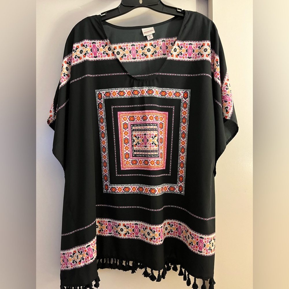 Merona Black/multicolored silky boxy flowy shirt